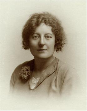 Dr Mary Sheridan